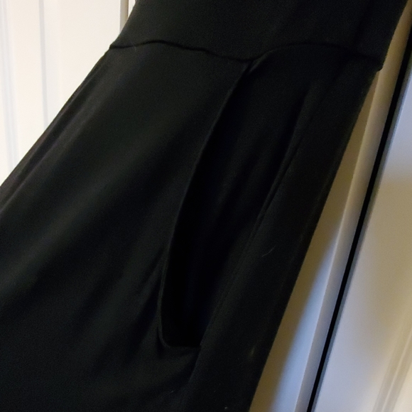Black summer dress - Picture 3 of 3